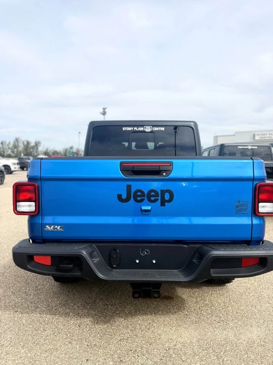 2026 Jeep JT Gladiator - Image 5 of 12