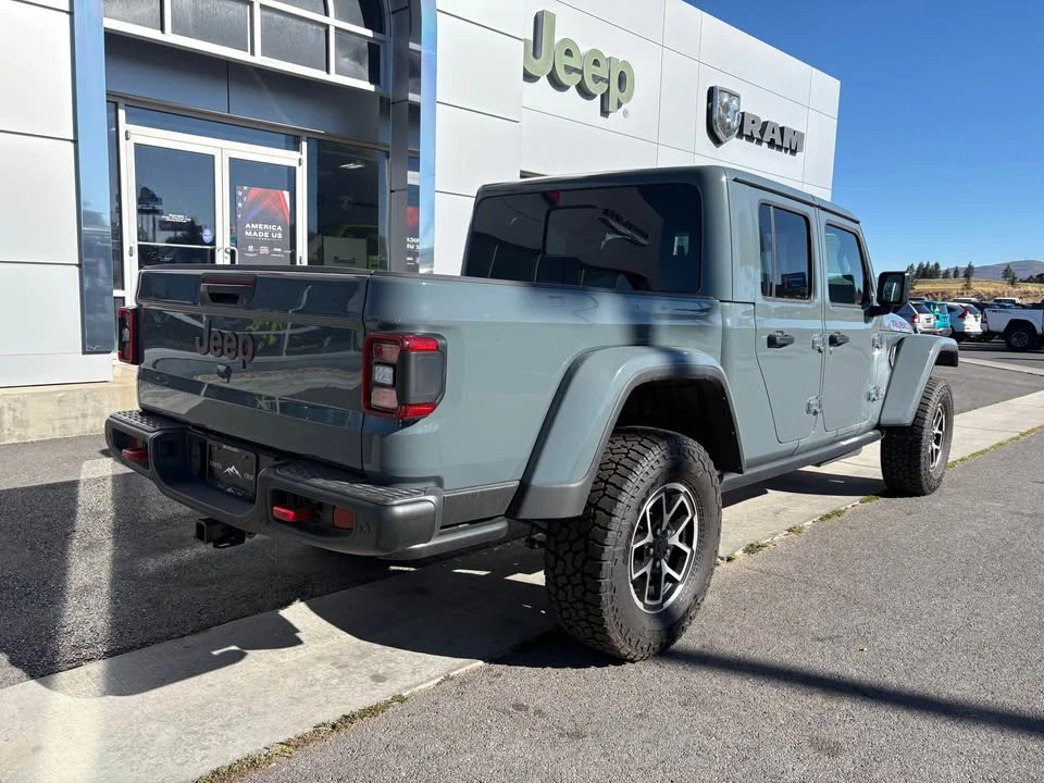 2026 Jeep JT Gladiator - Image 4 of 13