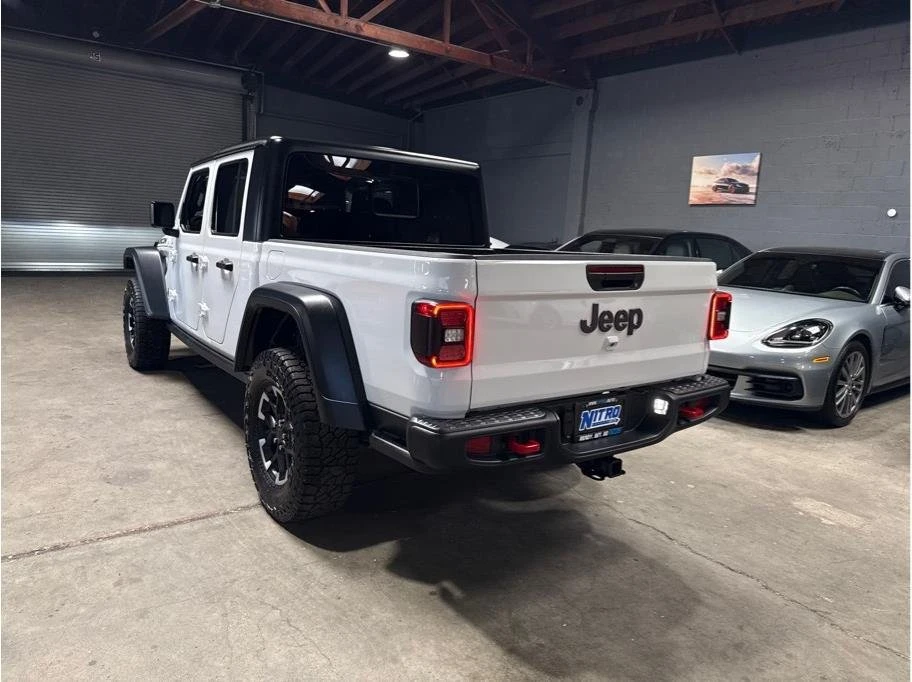 2026 Jeep JT Gladiator - Image 4 of 20