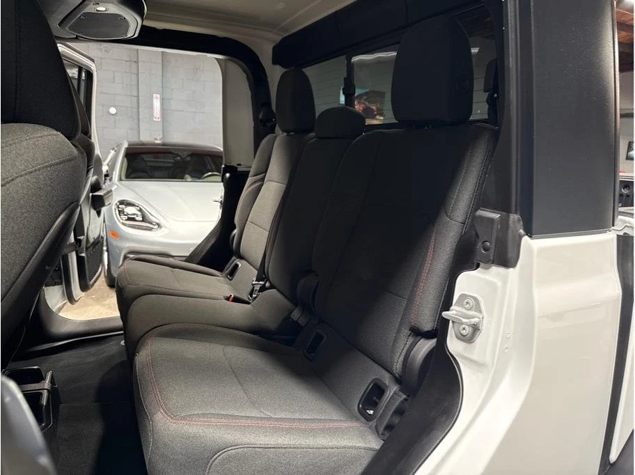 2026 Jeep JT Gladiator - Image 8 of 20