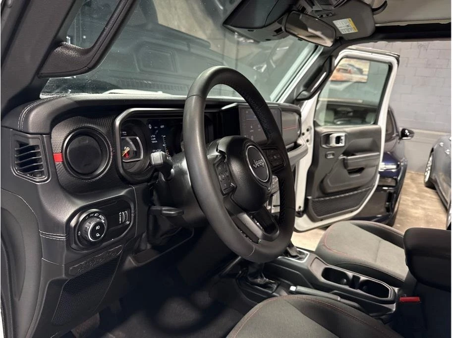 2026 Jeep JT Gladiator - Image 6 of 20