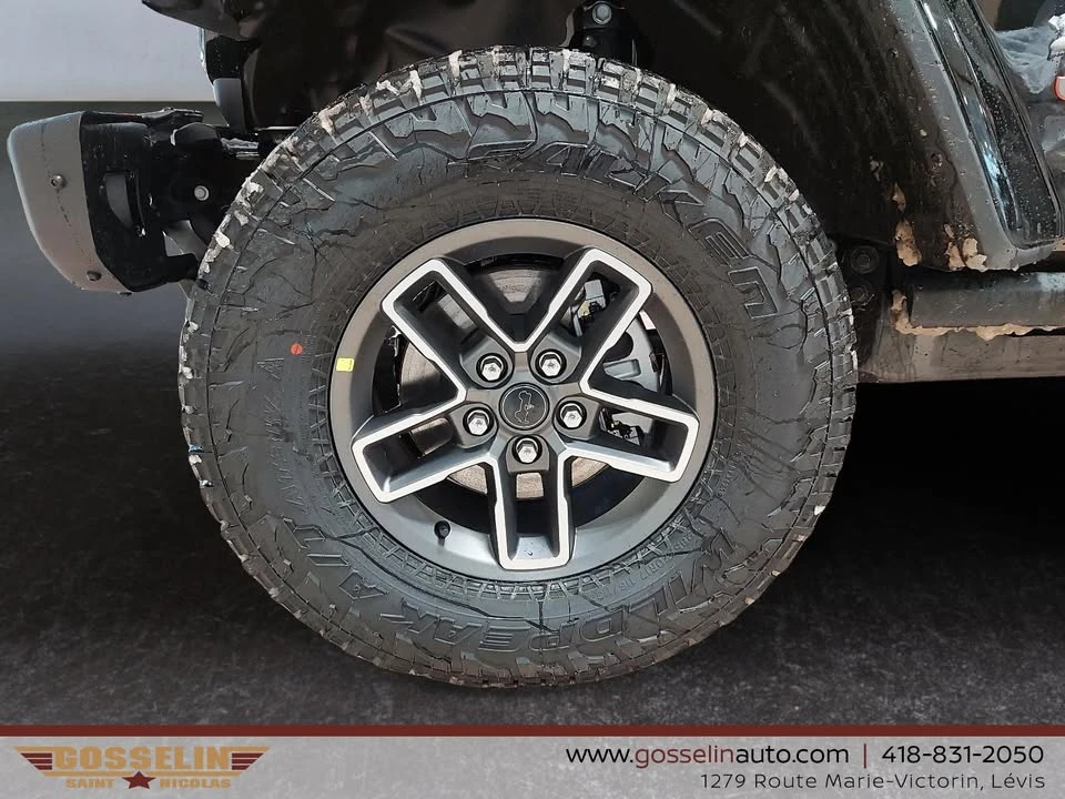 2026 Jeep JT Gladiator - Image 5 of 9