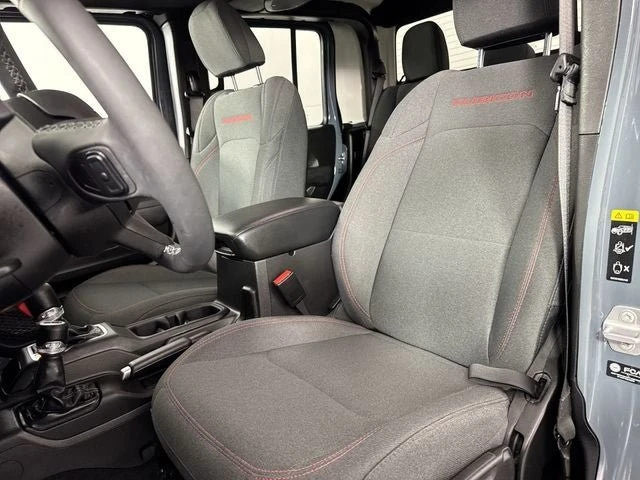 2026 Jeep JT Gladiator - Image 18 of 19