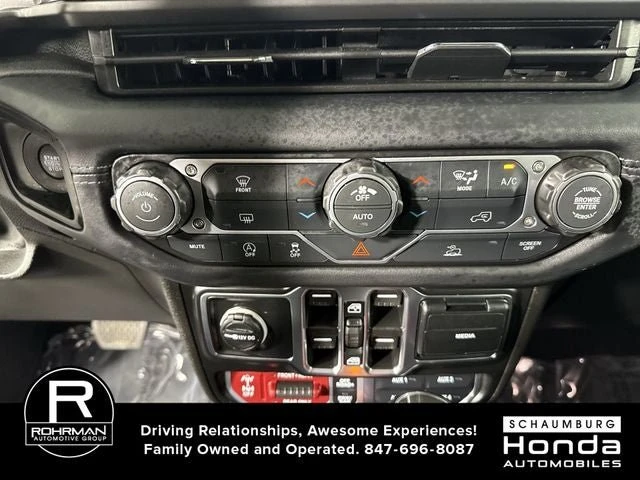 2026 Jeep JT Gladiator - Image 10 of 19