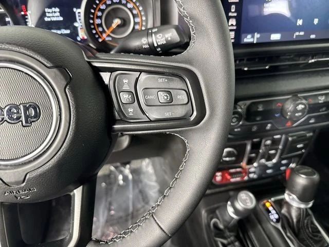 2026 Jeep JT Gladiator - Image 13 of 19
