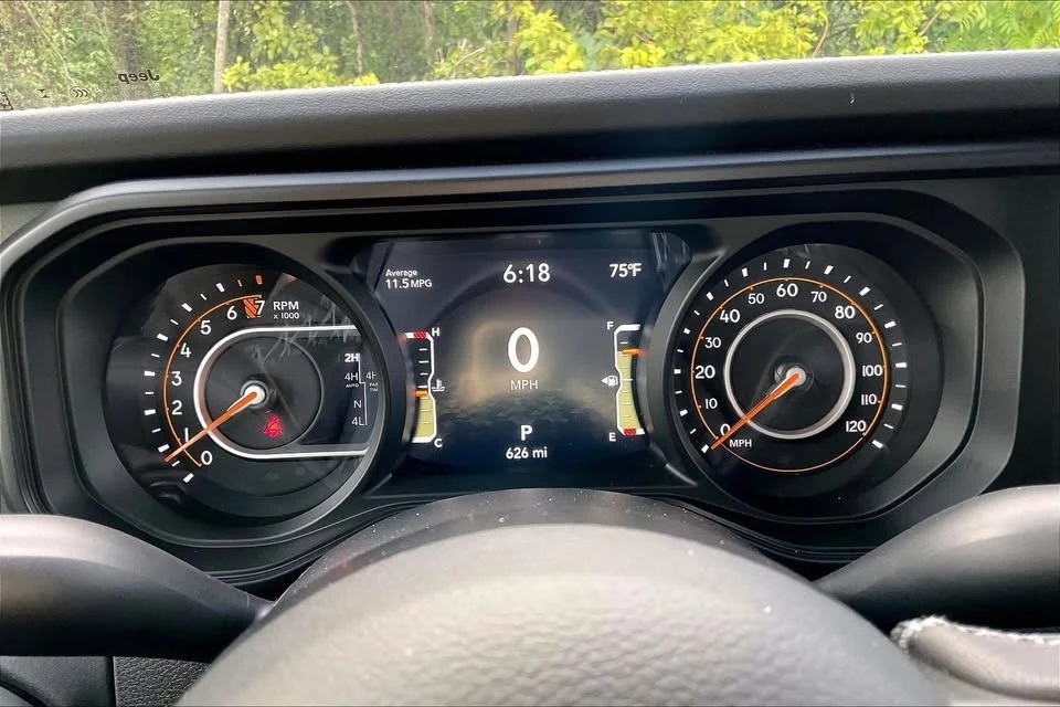 2026 Jeep JT Gladiator - Image 16 of 20