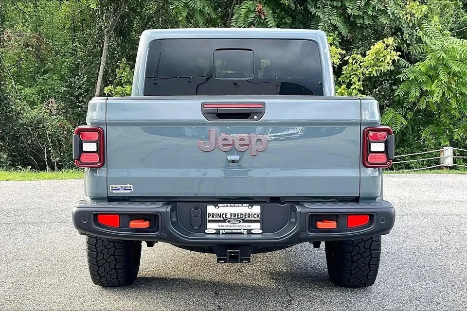 2026 Jeep JT Gladiator - Image 4 of 20