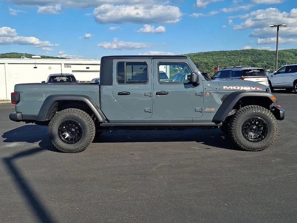 2026 Jeep JT Gladiator - Image 3 of 16