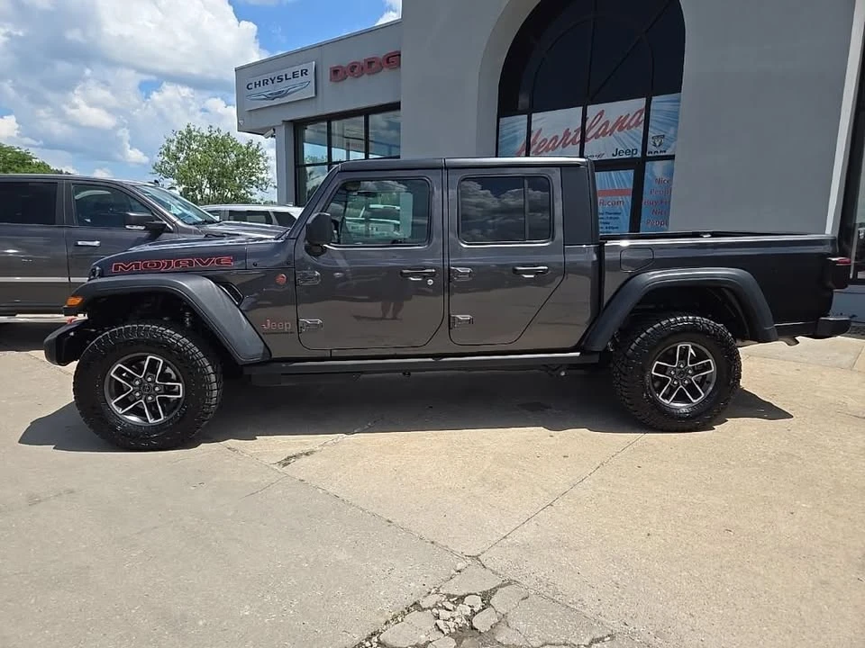 2026 Jeep JT Gladiator - Image 5 of 20