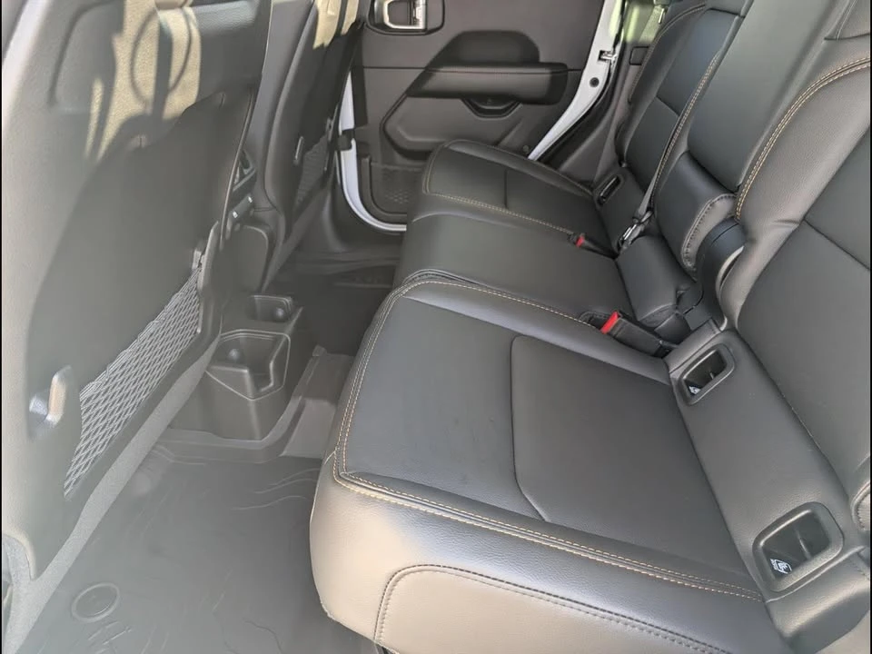 2026 Jeep JT Gladiator - Image 7 of 18