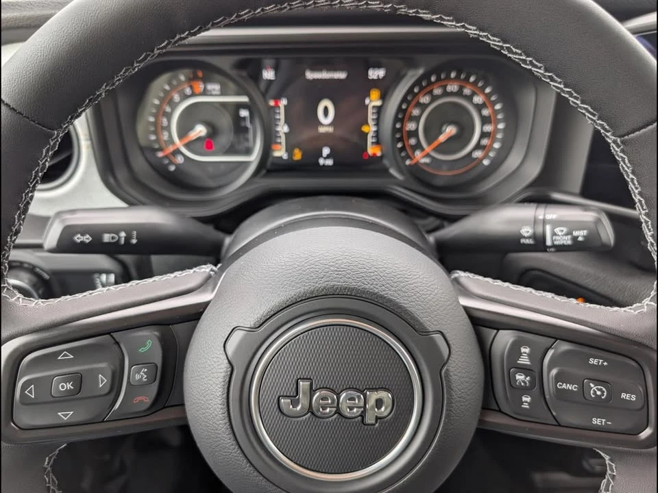 2026 Jeep JT Gladiator - Image 9 of 18