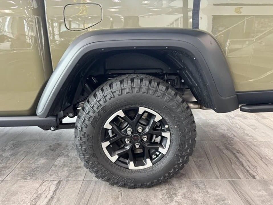 2026 Jeep JT Gladiator - Image 5 of 5