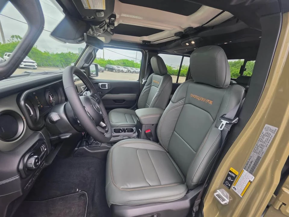 2026 Jeep JT Gladiator - Image 10 of 10