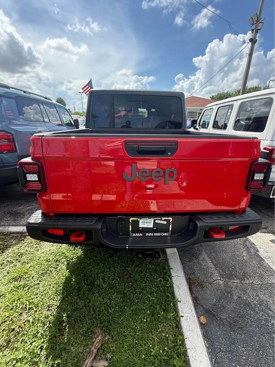 2026 Jeep JT Gladiator - Image 4 of 5