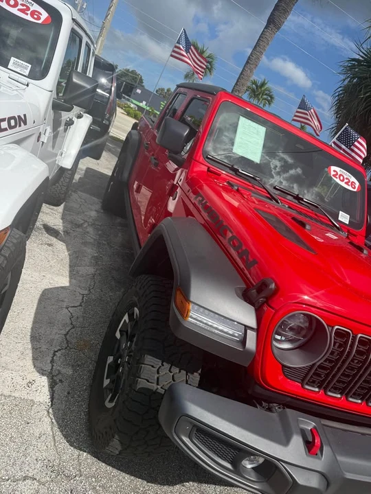 2026 Jeep JT Gladiator - Image 3 of 5
