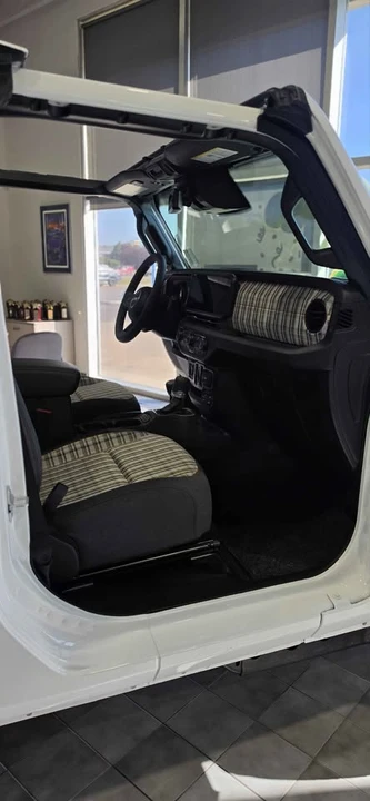 2026 Jeep JT Gladiator - Image 2 of 2
