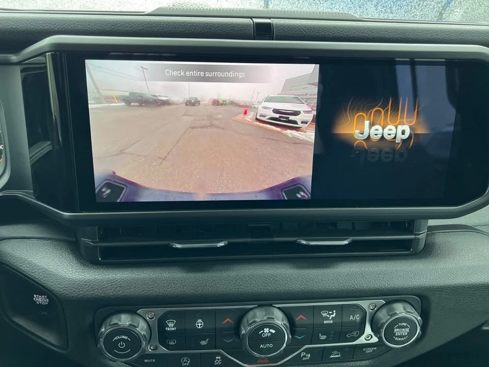 2026 Jeep JT Gladiator - Image 17 of 19