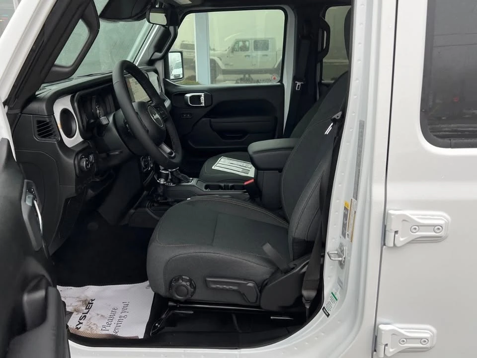 2026 Jeep JT Gladiator - Image 12 of 19
