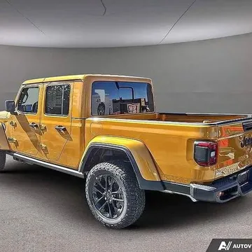 2026 Jeep Gladiator NightHawk