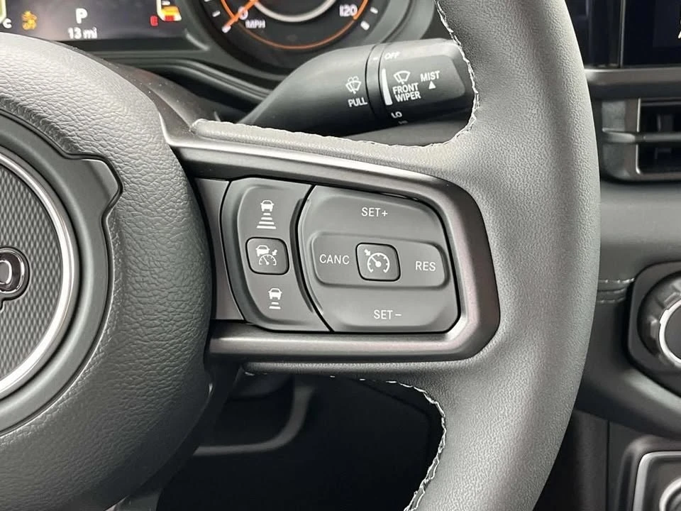 2026 Jeep JT Gladiator - Image 13 of 15