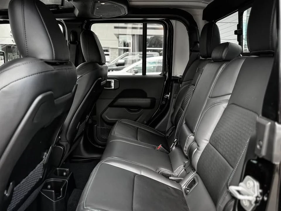 2026 Jeep JT Gladiator - Image 6 of 11