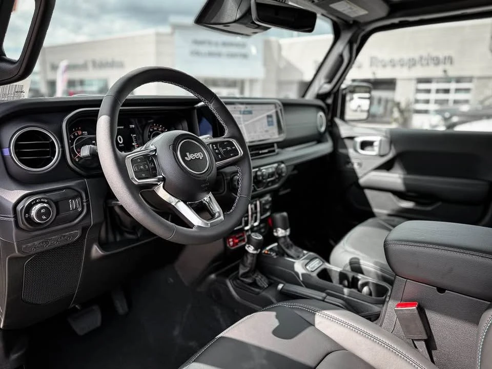 2026 Jeep JT Gladiator - Image 5 of 11