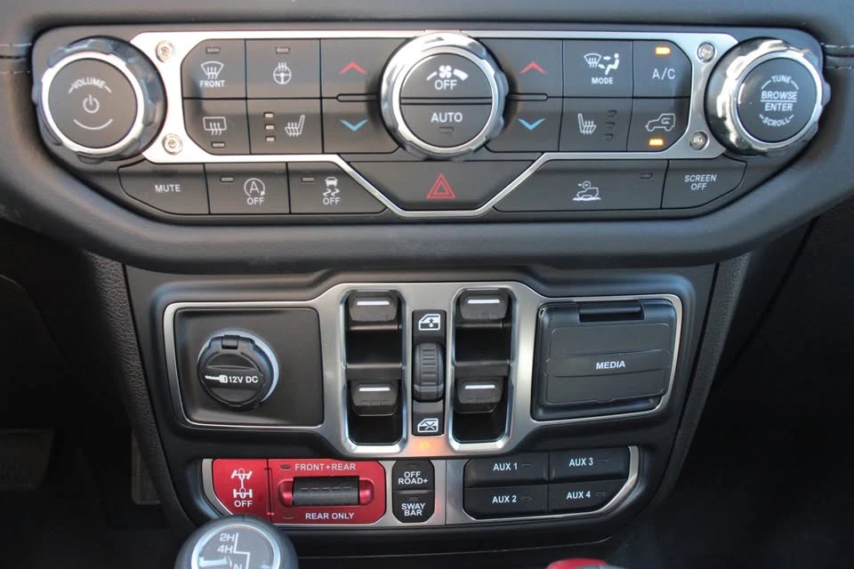 2026 Jeep JT Gladiator - Image 6 of 9
