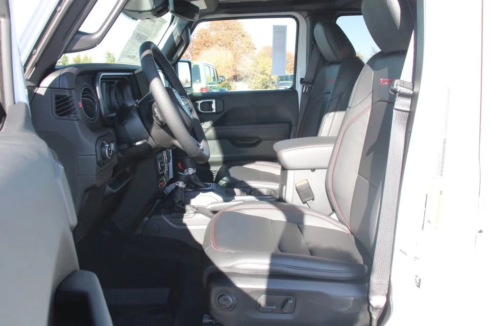 2026 Jeep JT Gladiator - Image 3 of 9
