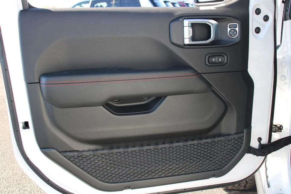 2026 Jeep JT Gladiator - Image 5 of 9