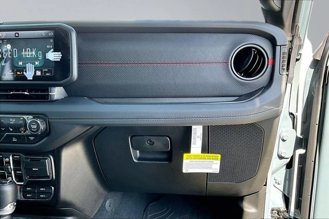 2026 Jeep JT Gladiator - Image 17 of 20