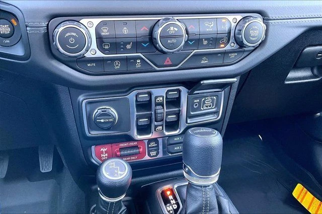2026 Jeep JT Gladiator - Image 12 of 20