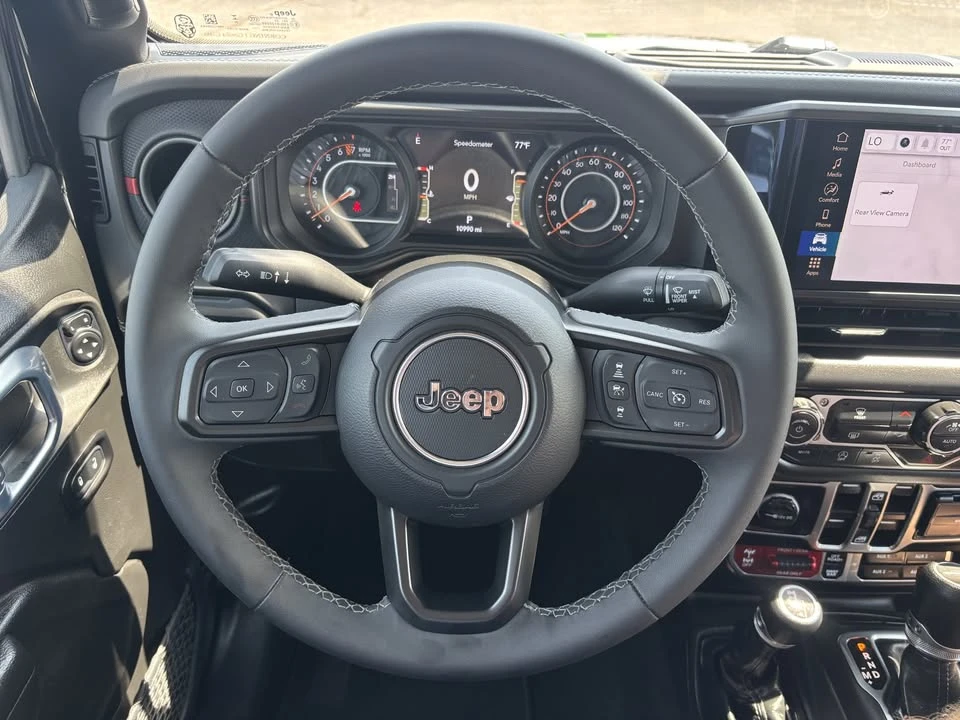 2026 Jeep JT Gladiator - Image 18 of 20