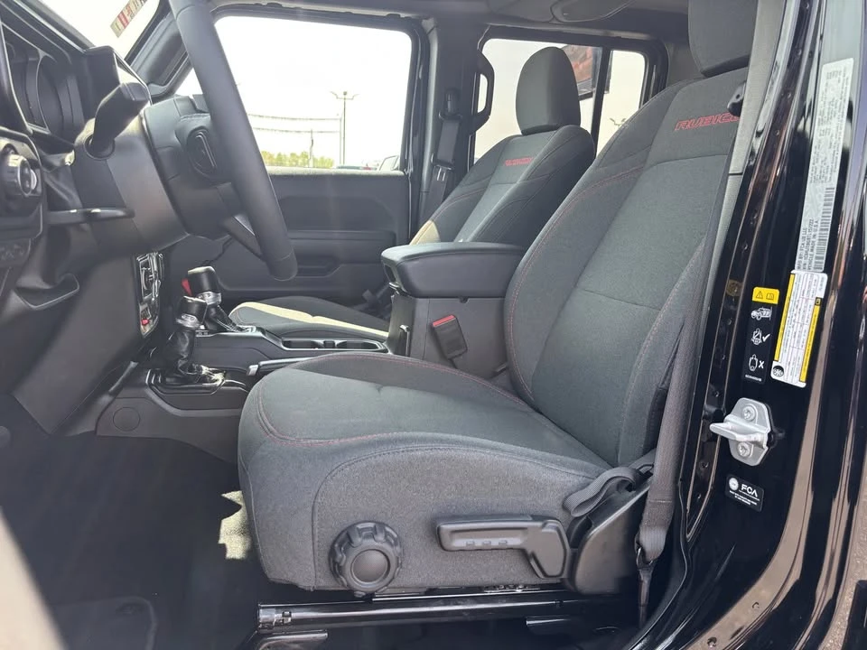 2026 Jeep JT Gladiator - Image 10 of 20