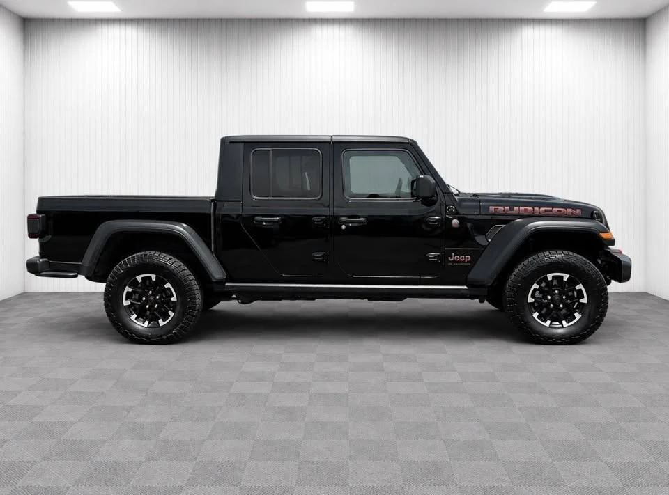 2026 Jeep JT Gladiator - Image 2 of 20