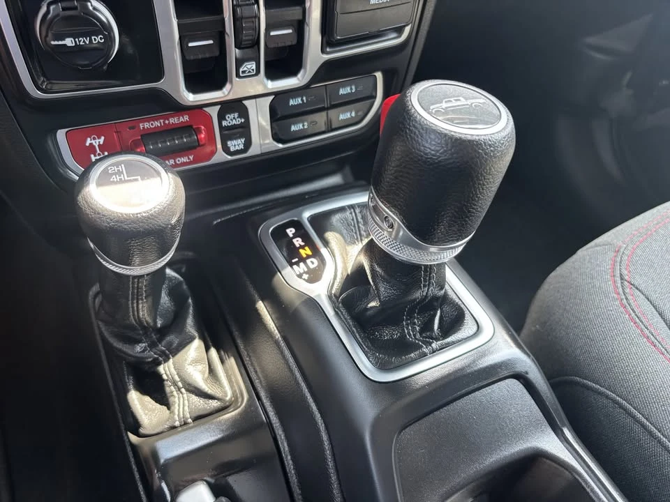 2026 Jeep JT Gladiator - Image 17 of 20