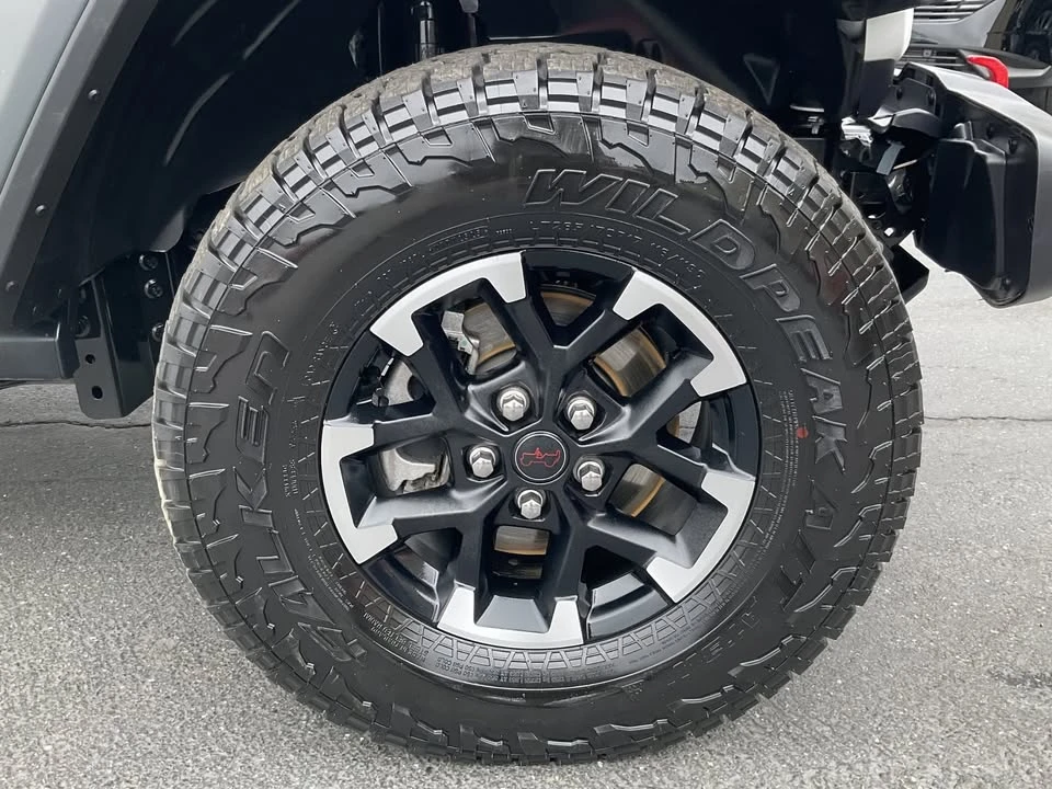 2026 Jeep JT Gladiator - Image 11 of 19