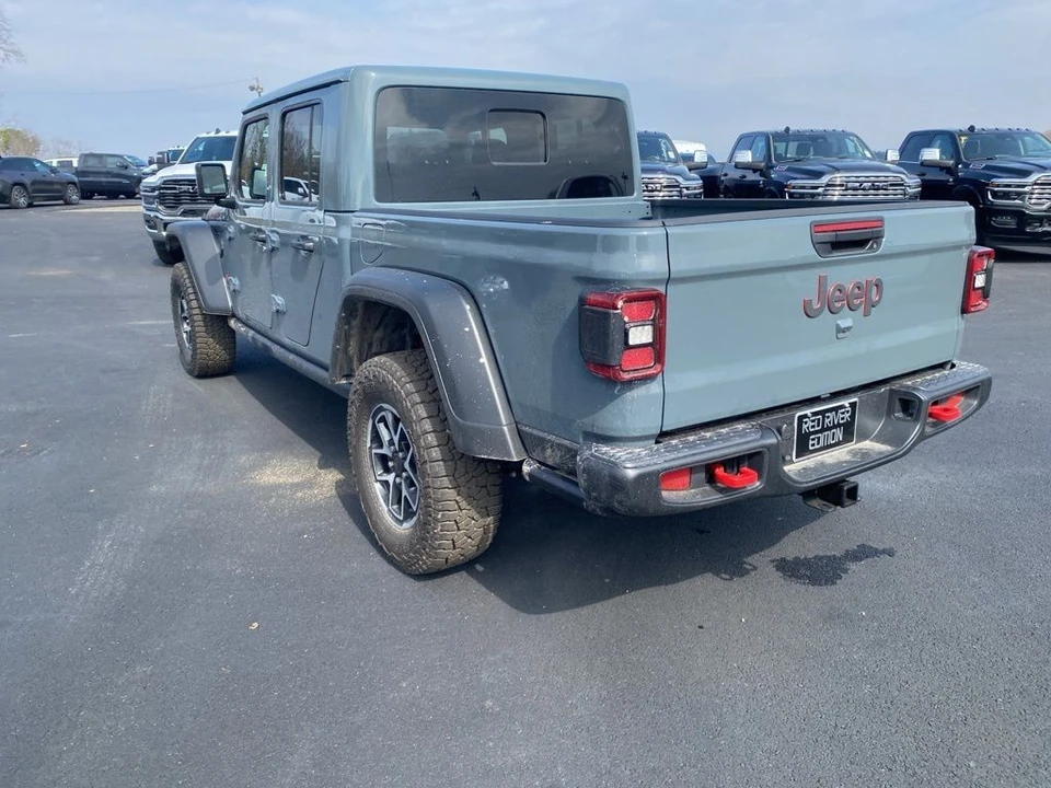 2026 Jeep JT Gladiator - Image 7 of 12