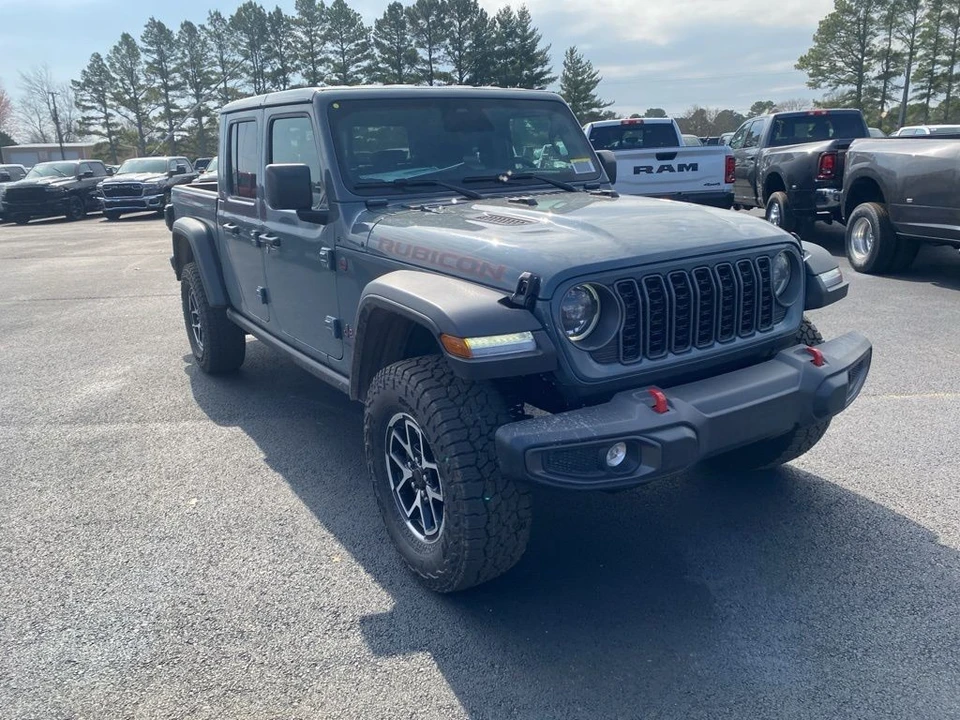 2026 Jeep JT Gladiator - Image 3 of 12