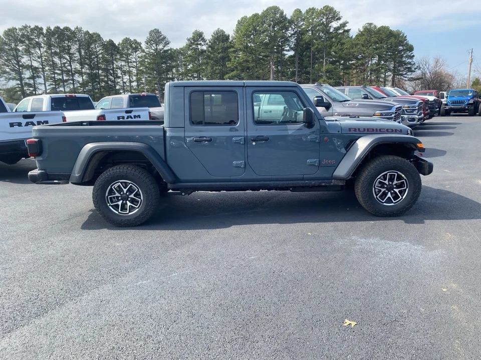 2026 Jeep JT Gladiator - Image 4 of 12