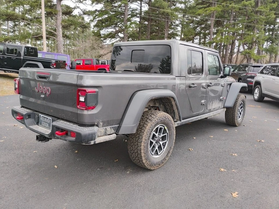 2026 Jeep JT Gladiator - Image 5 of 12