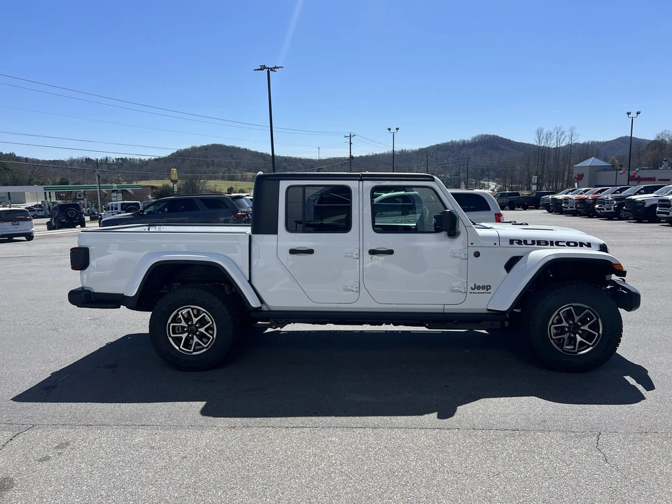 2026 Jeep JT Gladiator - Image 4 of 25