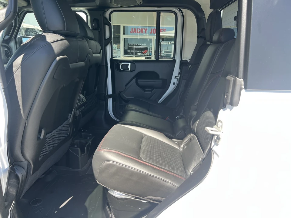 2026 Jeep JT Gladiator - Image 11 of 25