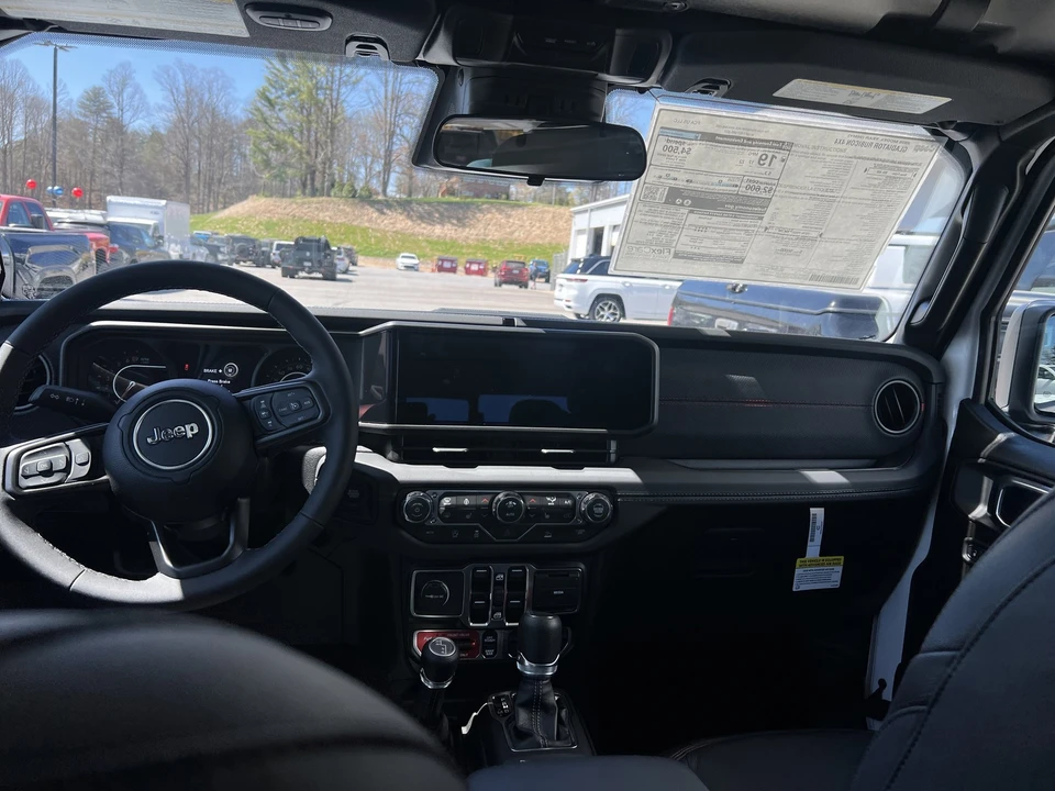 2026 Jeep JT Gladiator - Image 15 of 25