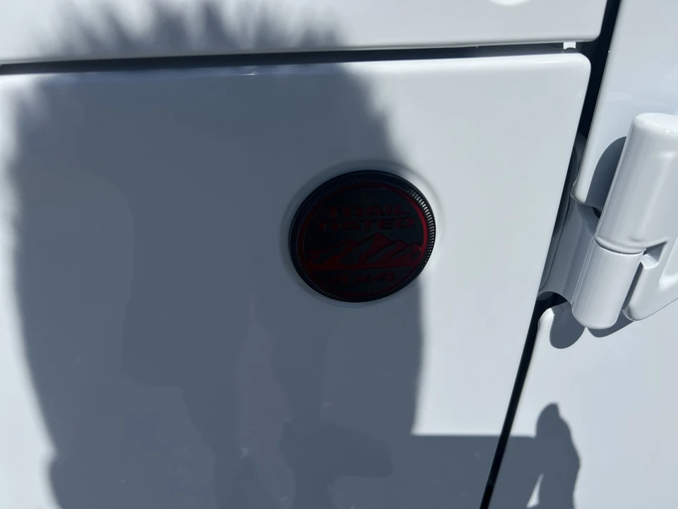 2026 Jeep JT Gladiator - Image 8 of 25