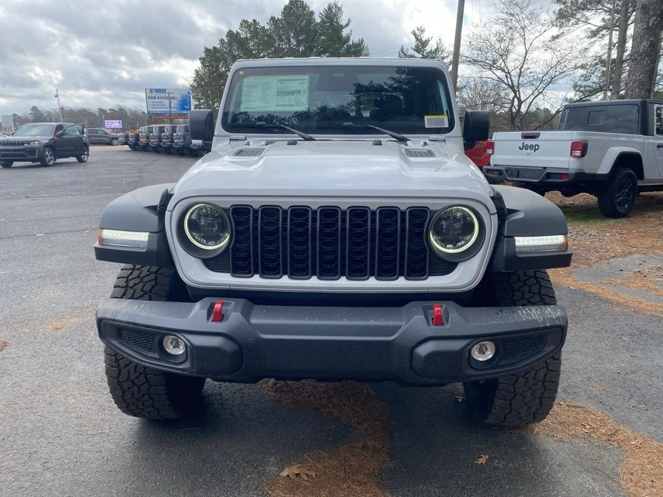 2026 Jeep JT Gladiator - Image 2 of 12