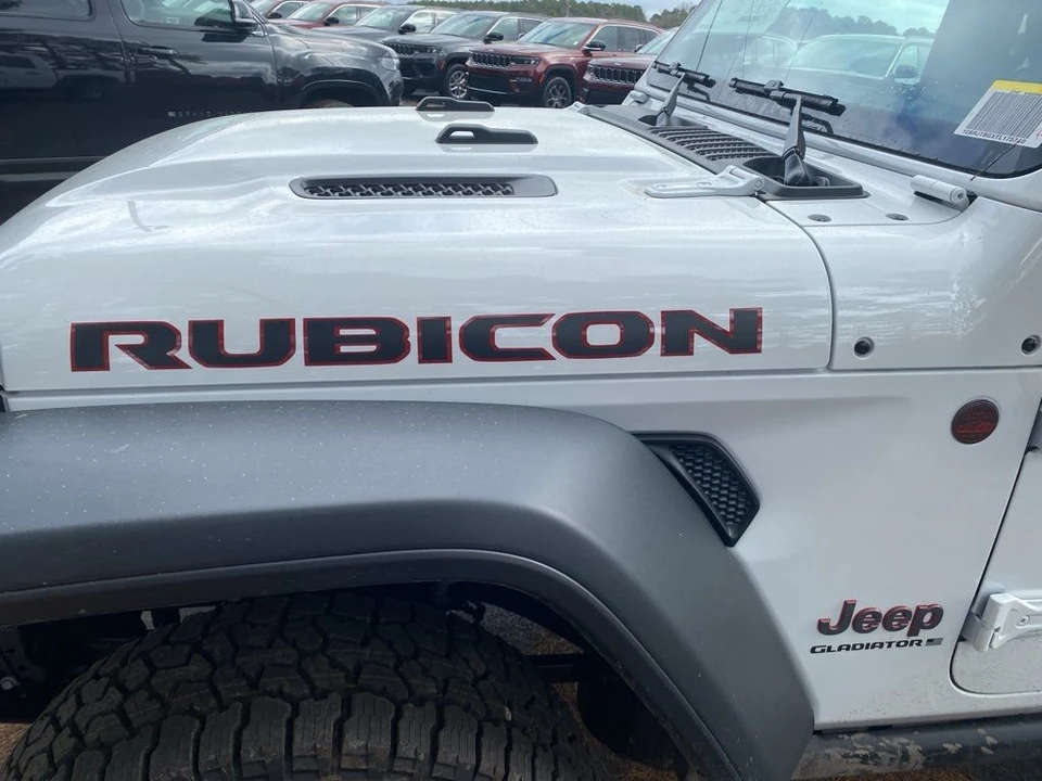 2026 Jeep JT Gladiator - Image 10 of 12