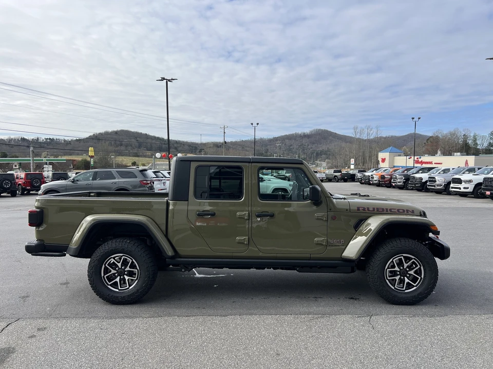 2026 Jeep JT Gladiator - Image 4 of 25
