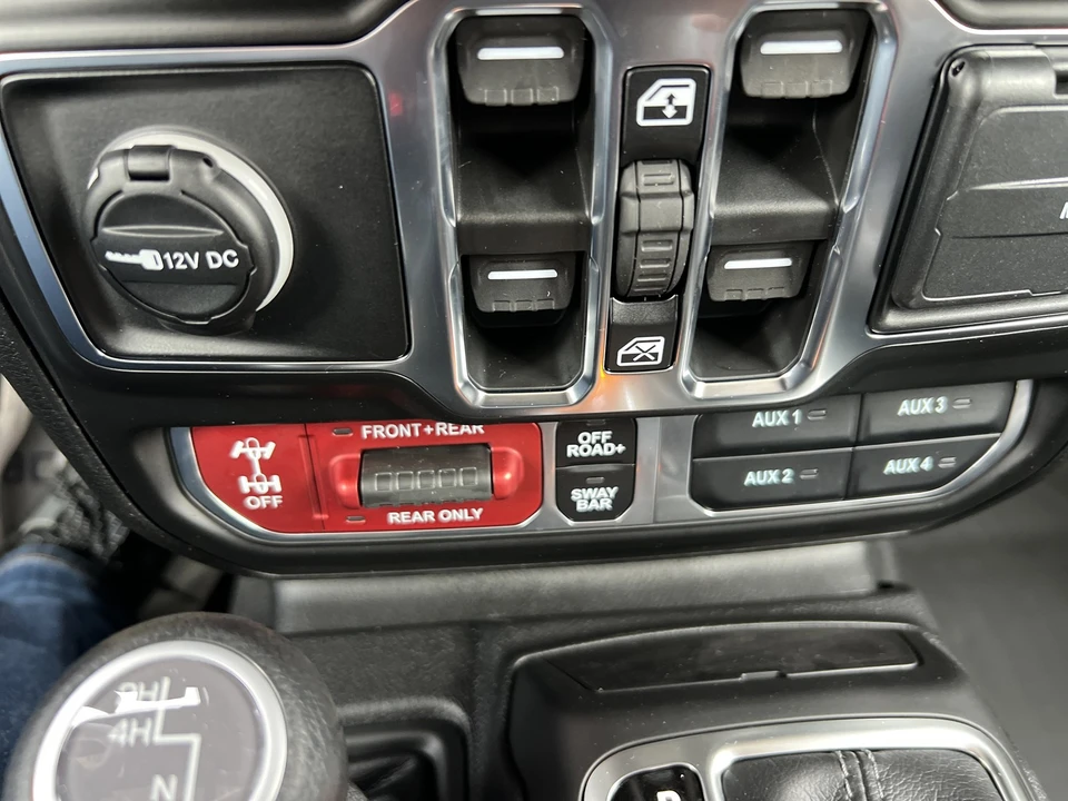 2026 Jeep JT Gladiator - Image 20 of 25