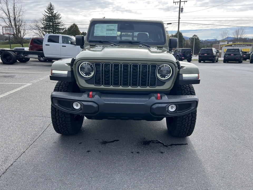 2026 Jeep JT Gladiator - Image 5 of 25