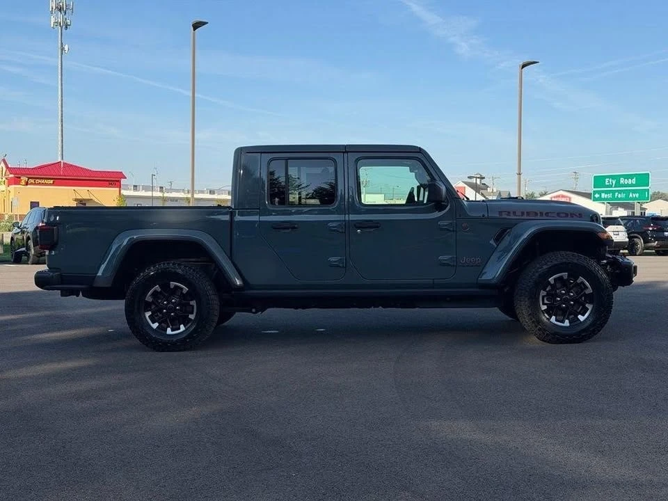 2026 Jeep JT Gladiator - Image 6 of 10